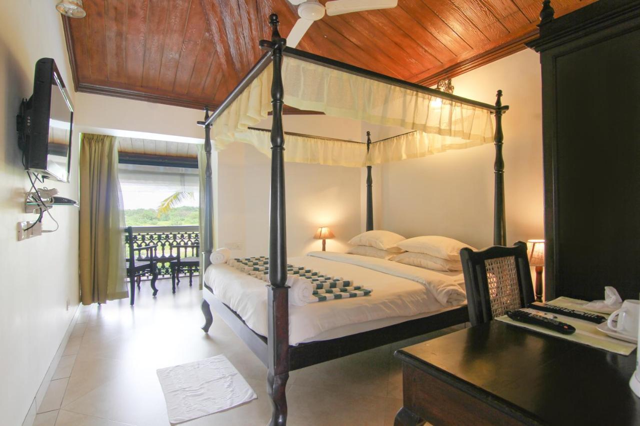 Resort Coqueiral Candolim Exteriör bild